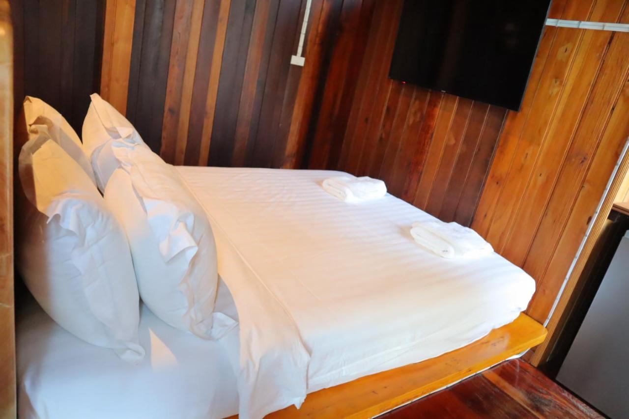 Srisanor Boutique Hotel Прачуапкхирикхан Экстерьер фото